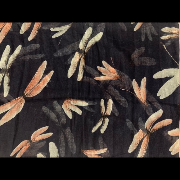 🛍 Magical Dragonfly Print Long Scarf - Picture 2 of 3